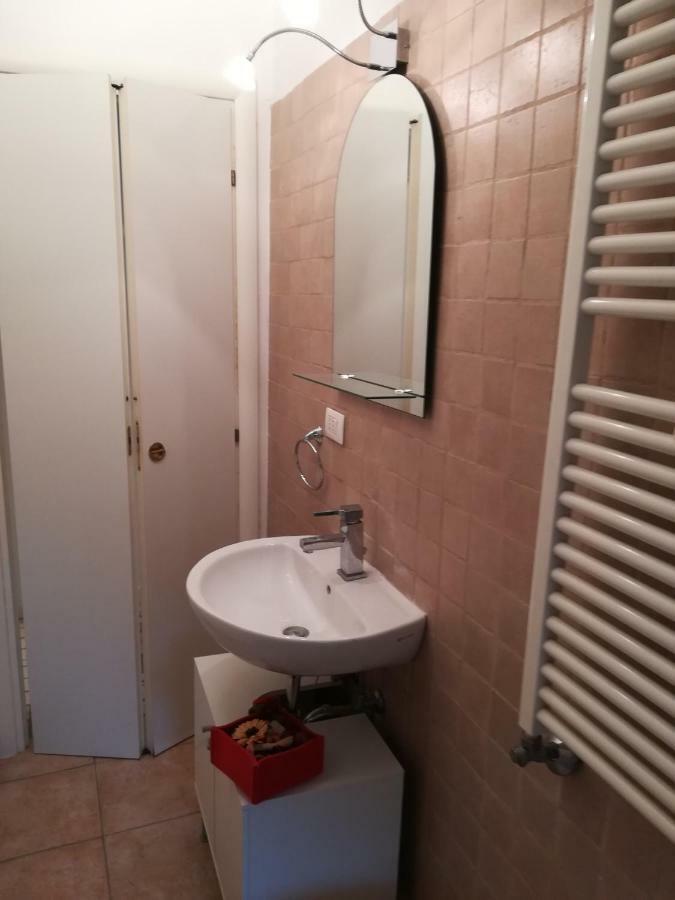 Pisolo Casa Vacanze Nuovo Appartamento Vicino All'Ospedale Sant'Orsola โบโลญญา ภายนอก รูปภาพ